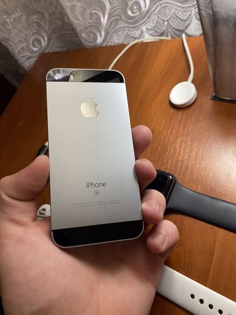 Продам iphone se 2016 на ios13, чехол з защитним склом в подарок
