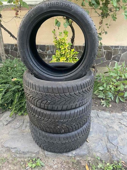 235/45/18 Uniroyal WinterExpert шини