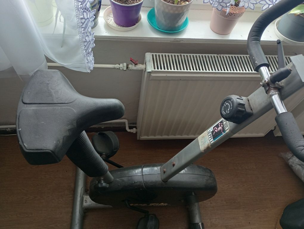 OKAZJA Sprzedam rowerek stacjonarny