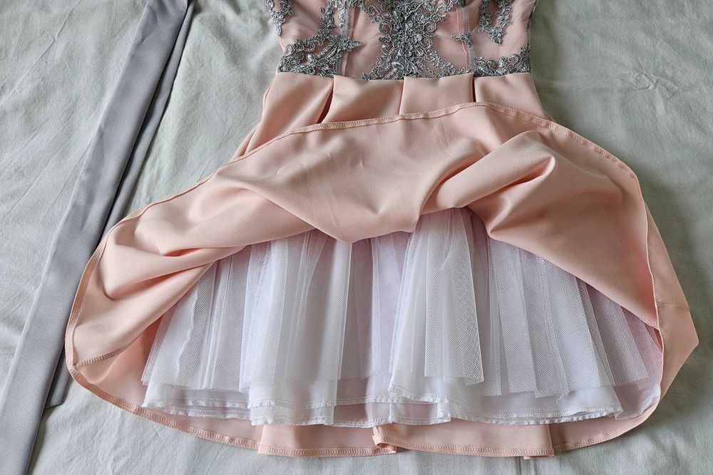 Elegancka sukienka rozm. M/38