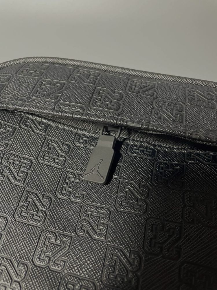 Jordan Monogran | Black | Месенджер