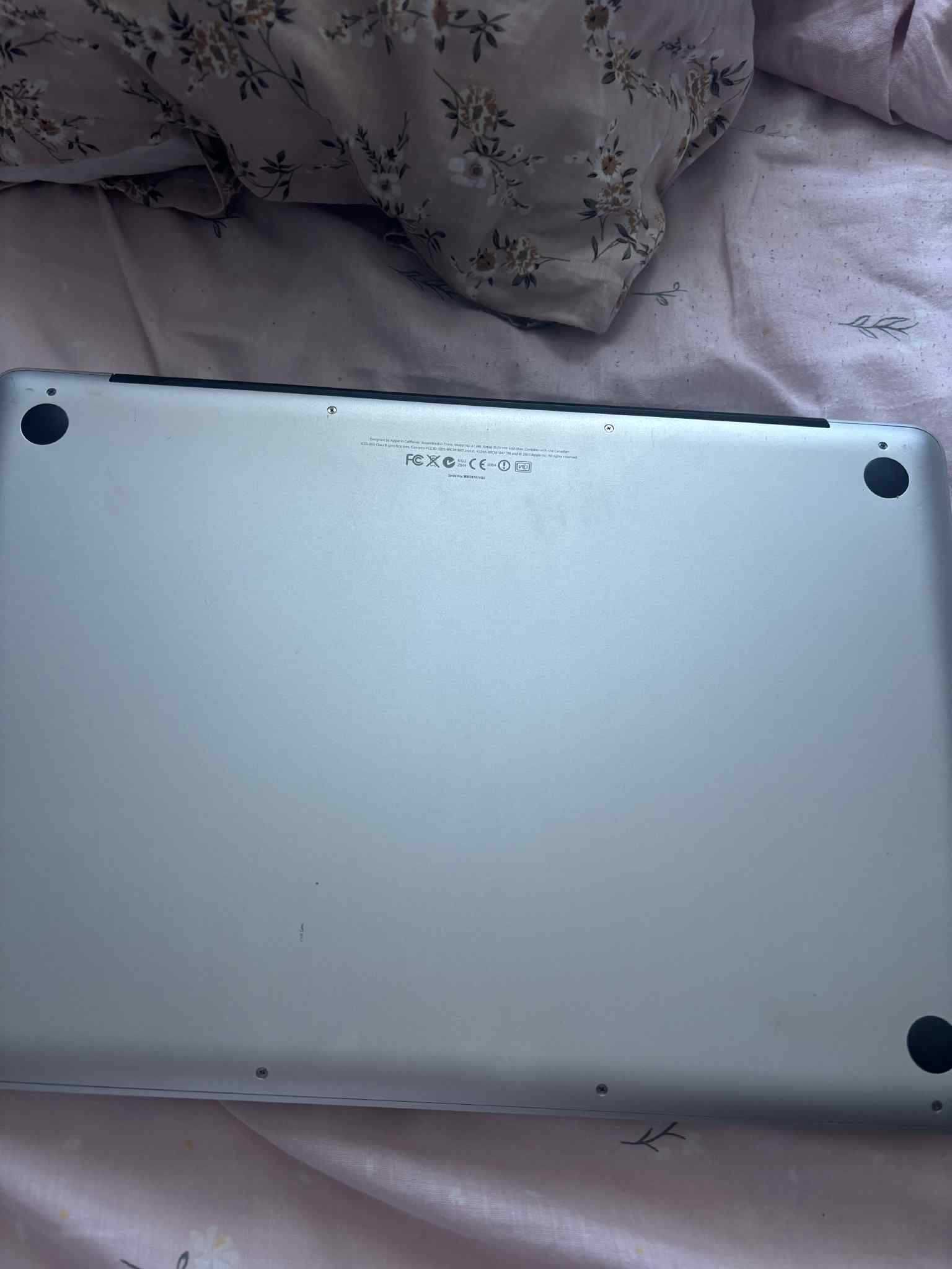 MACBOOK Apple HIGH SIERRA 15,4 " Intel Core i5 4 GB / 320 GB