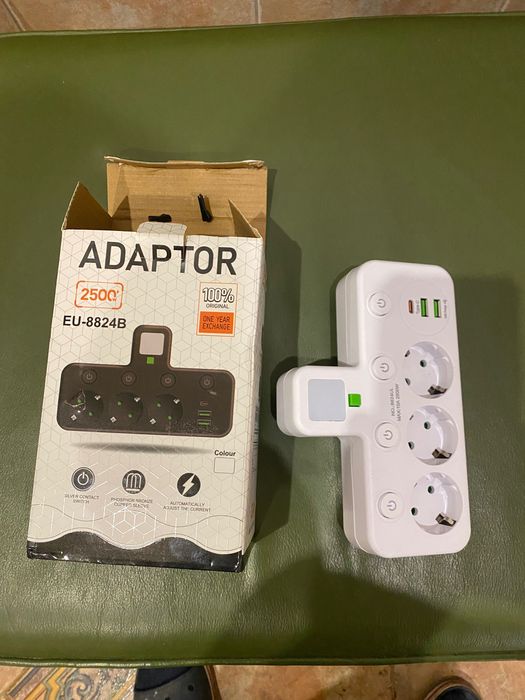 Адаптер електричний 6 в одному