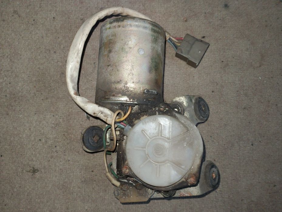 Кузов АЗЛК2141 с ходовой. Днище поварено и усилено под двигатель Ауди