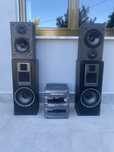 Colunas AKAI Hi-Fi + Mini cadeia de som Grundig. Som potente e vintage