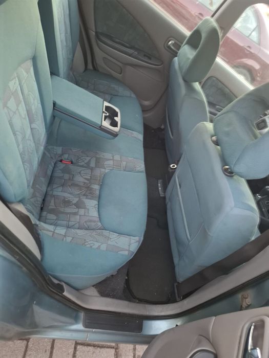 Nissan Almera 1.8 benzyna 2000rok klimatyzacja 5-drzwiowy