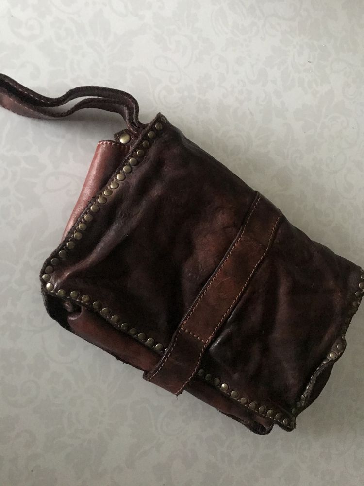 Saszetka BASSI studded :leather clutch