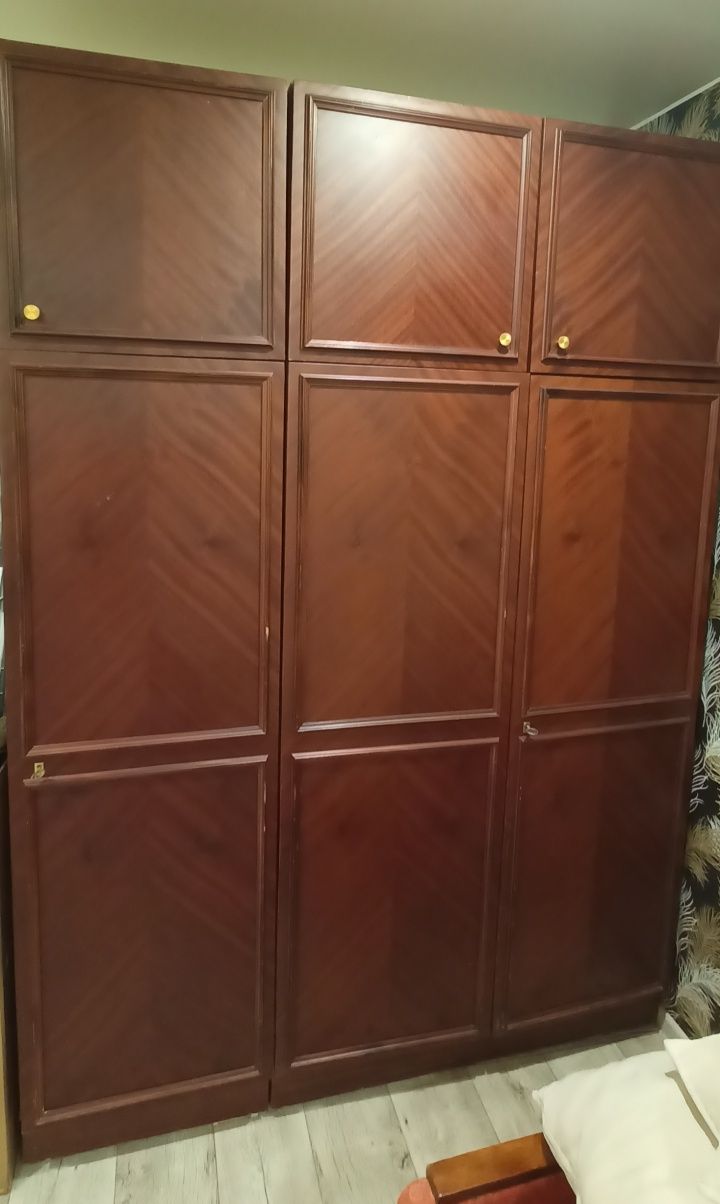 Шкаф деревянный советского производства