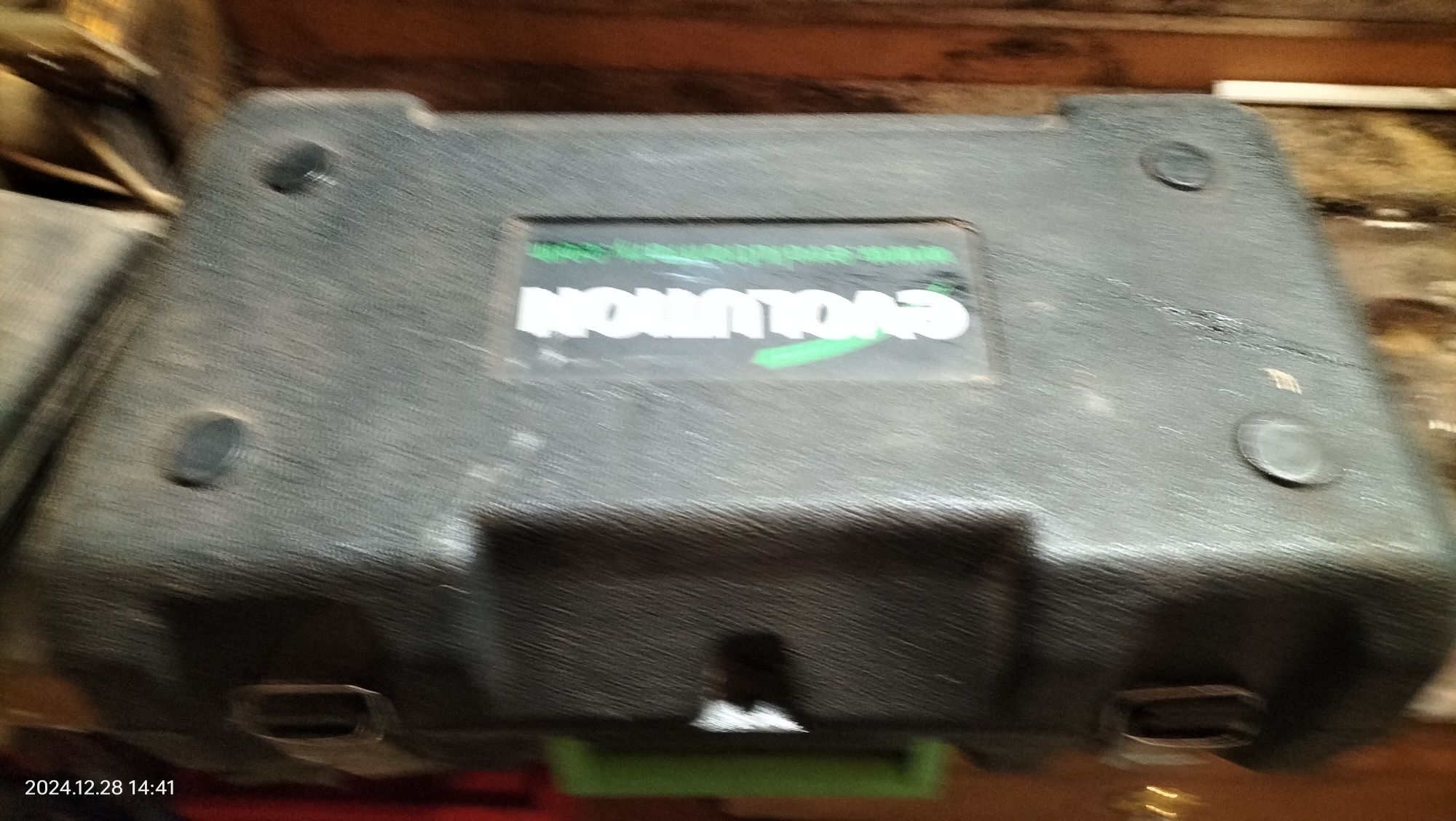 Rebarbadora em bom estado