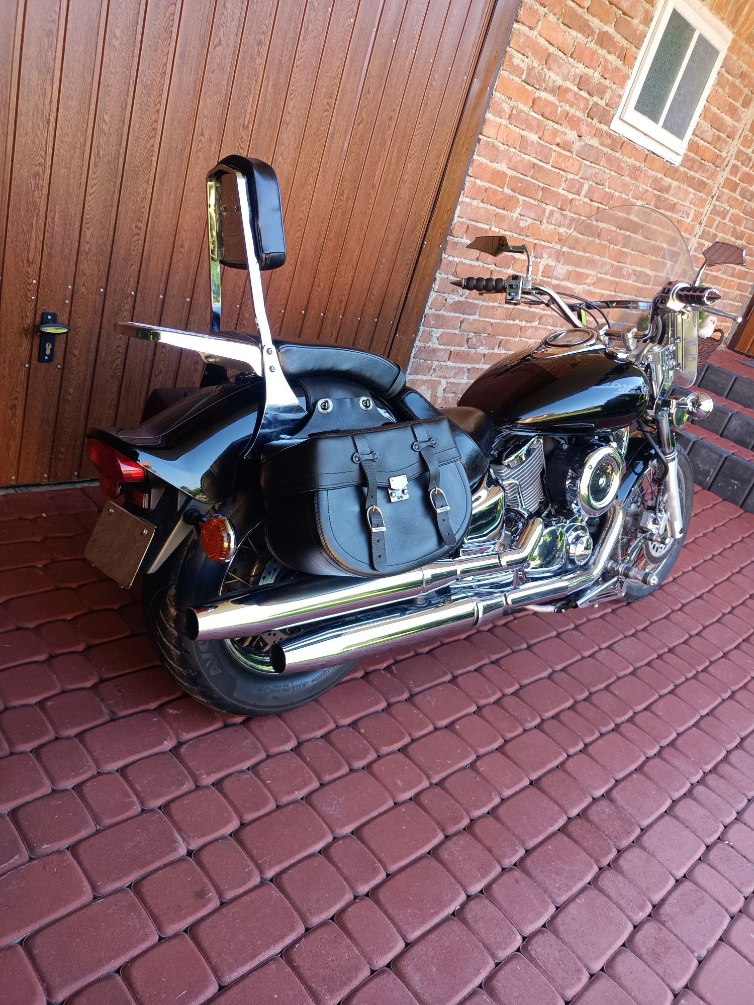 Yamaha XVS 1100 Custom