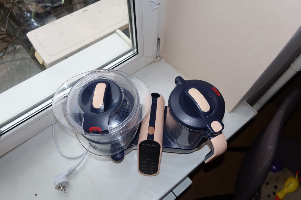 Babymoov Nutribaby+ (5-в-1) — пароварка + блендер