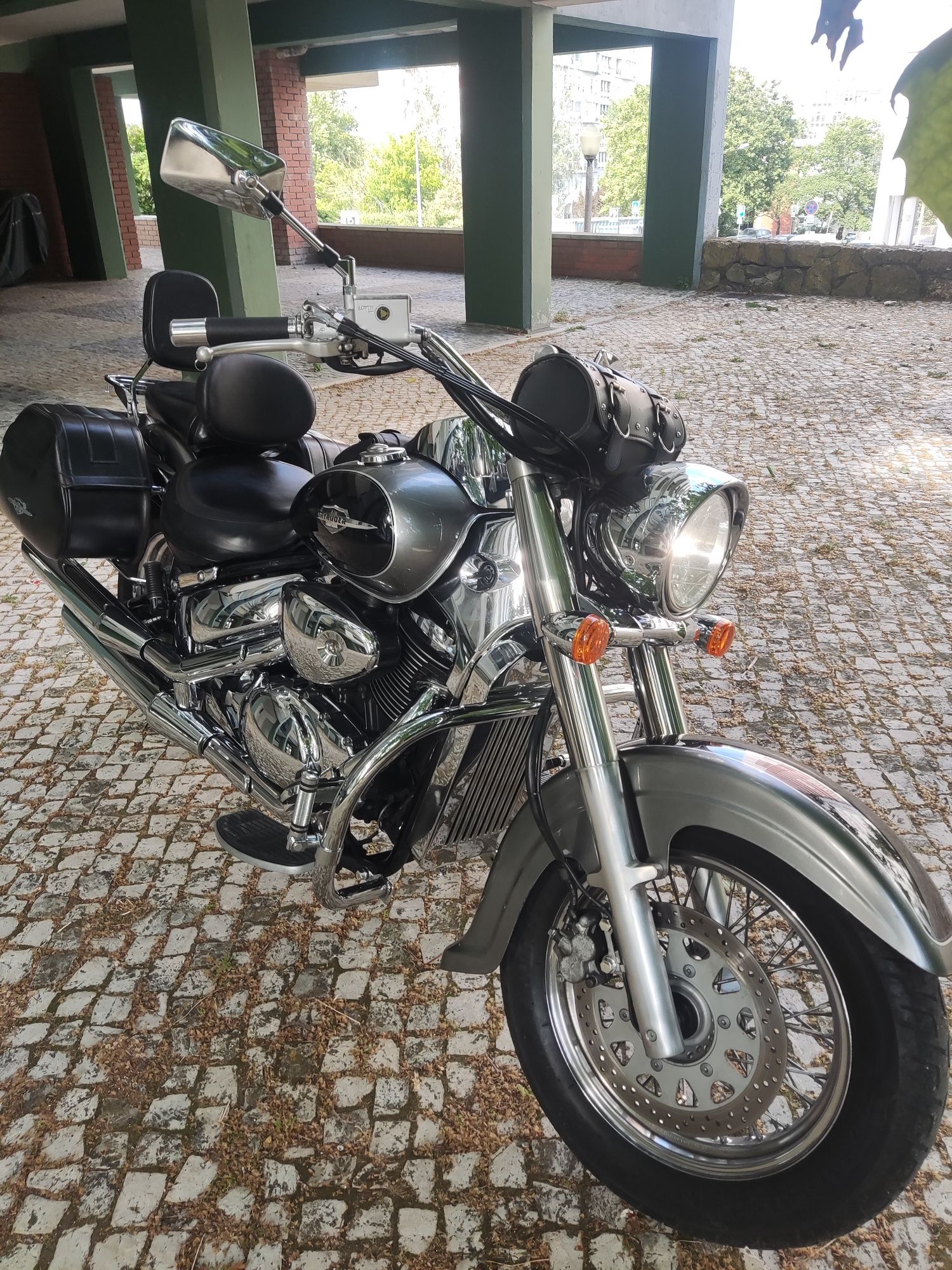 Suzuki Intruder VL800