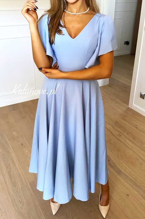 Błękitna elegancka rozkloszowana sukienka r.36