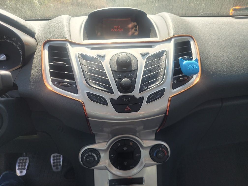 Ford fiesta mk7 2008r