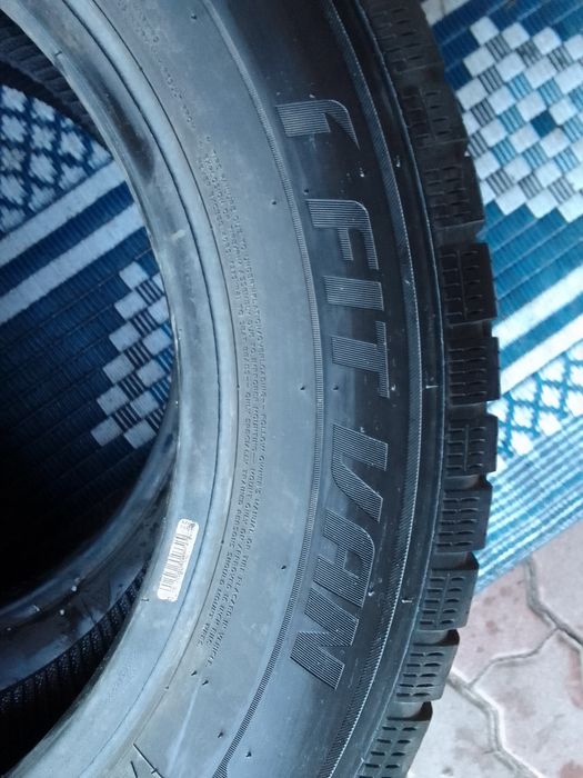 Cena za 2 Opony zimowe 205/65r16C LAUFENN 6mm