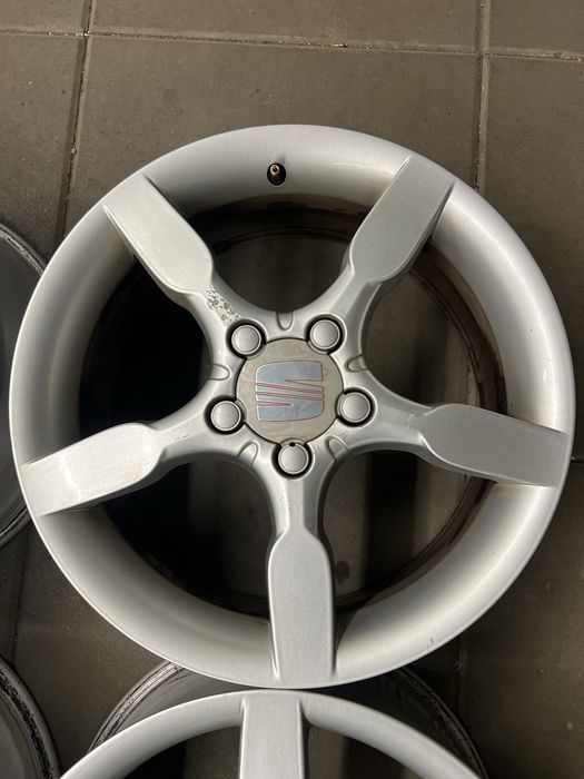 Felgi aluminiowe oryginalne 7Jx17H2 ET54 5x112 Seat Leon 2 Altea