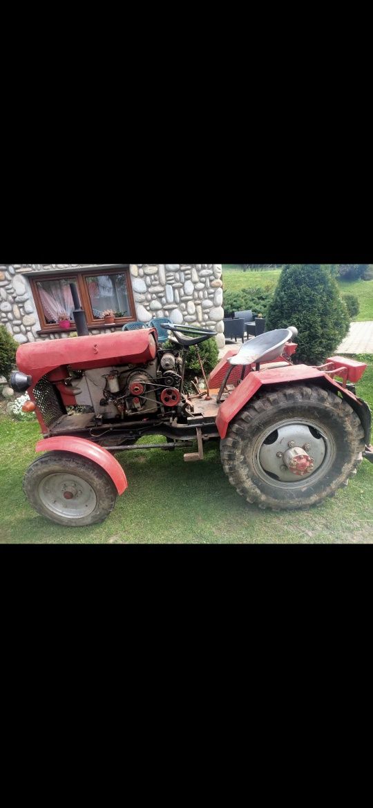 Traktor składak capek 18