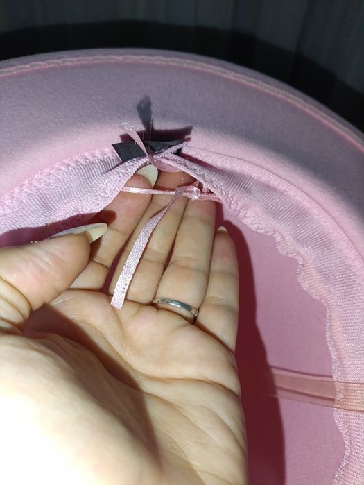 Капелюшок продам