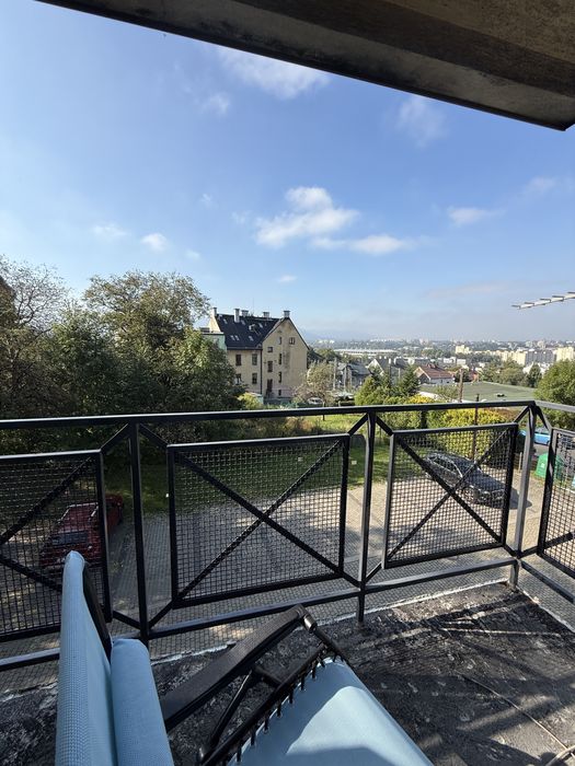 Atrakcyjne mieszkanie 36 m² blisko centrum – z garażem i piwnicą