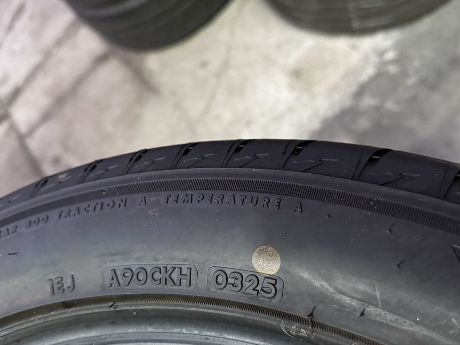NOWE Opony Bridgestone 255/45/20 z 2025r komplet