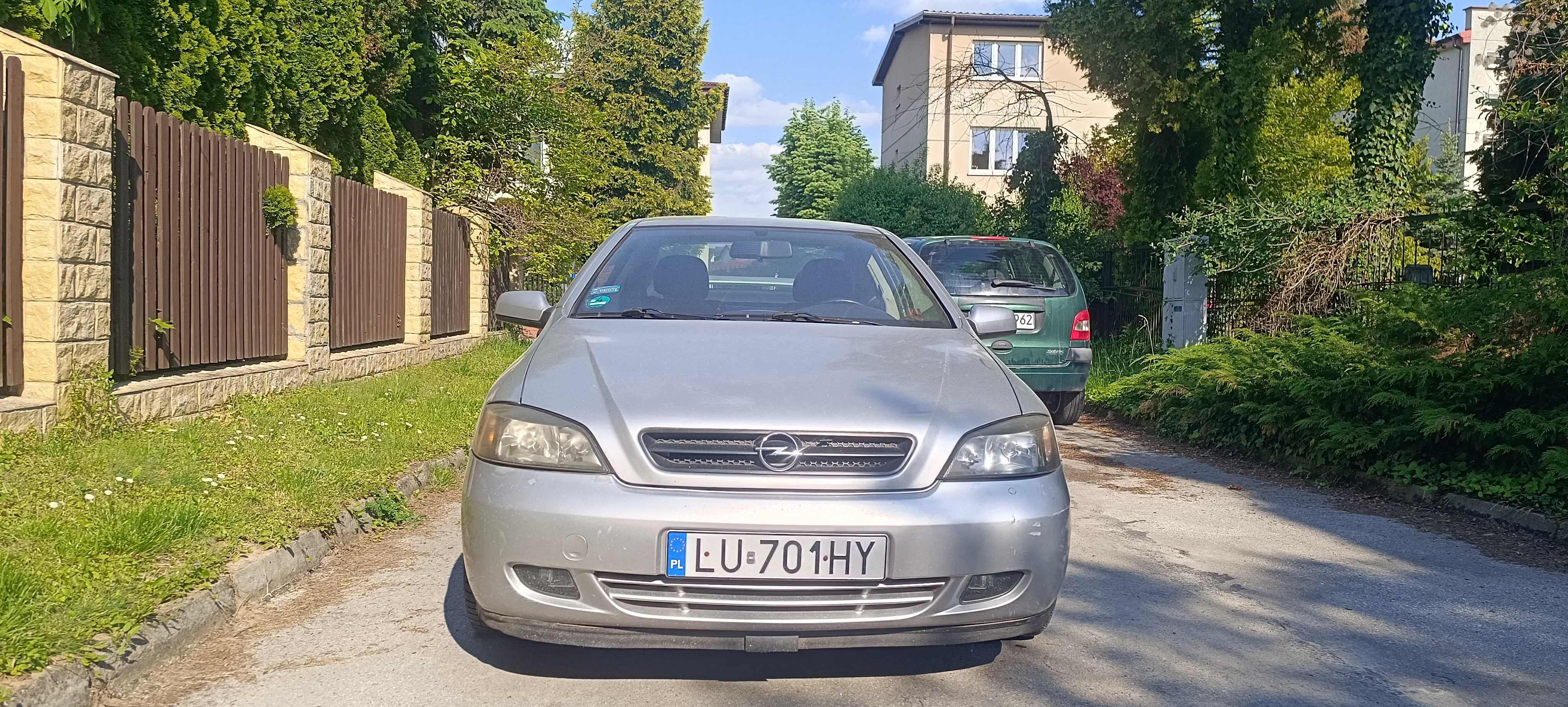 Astra G Coupe 1.8 Bertone Linea Rossa 2002r. Dwa komplety kół.