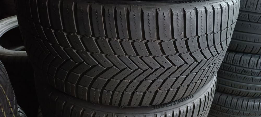 235/35 R19 91Y Bridgestone Weather Control A005 evo M+S шини б/у