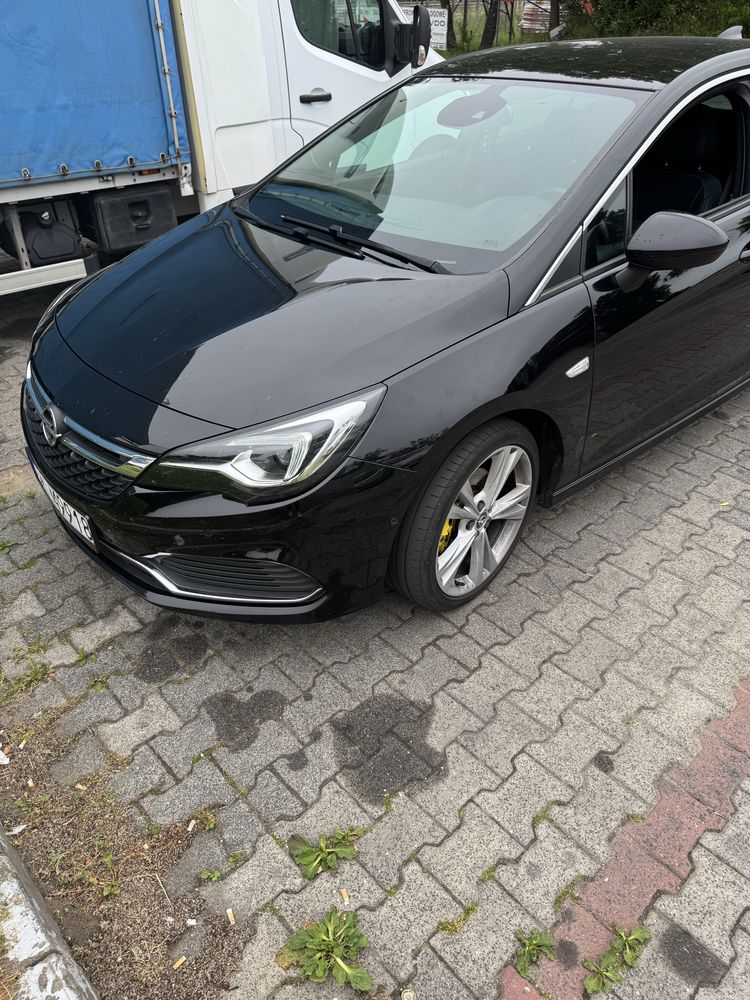 Opel Astra K 1.6 TURBO OPC-Line / Bogate wyposażenie