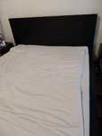 Cama casal IKEIA com 2 gavetões