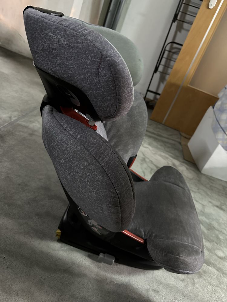 Cadeira auto Bebeconfort com isofix