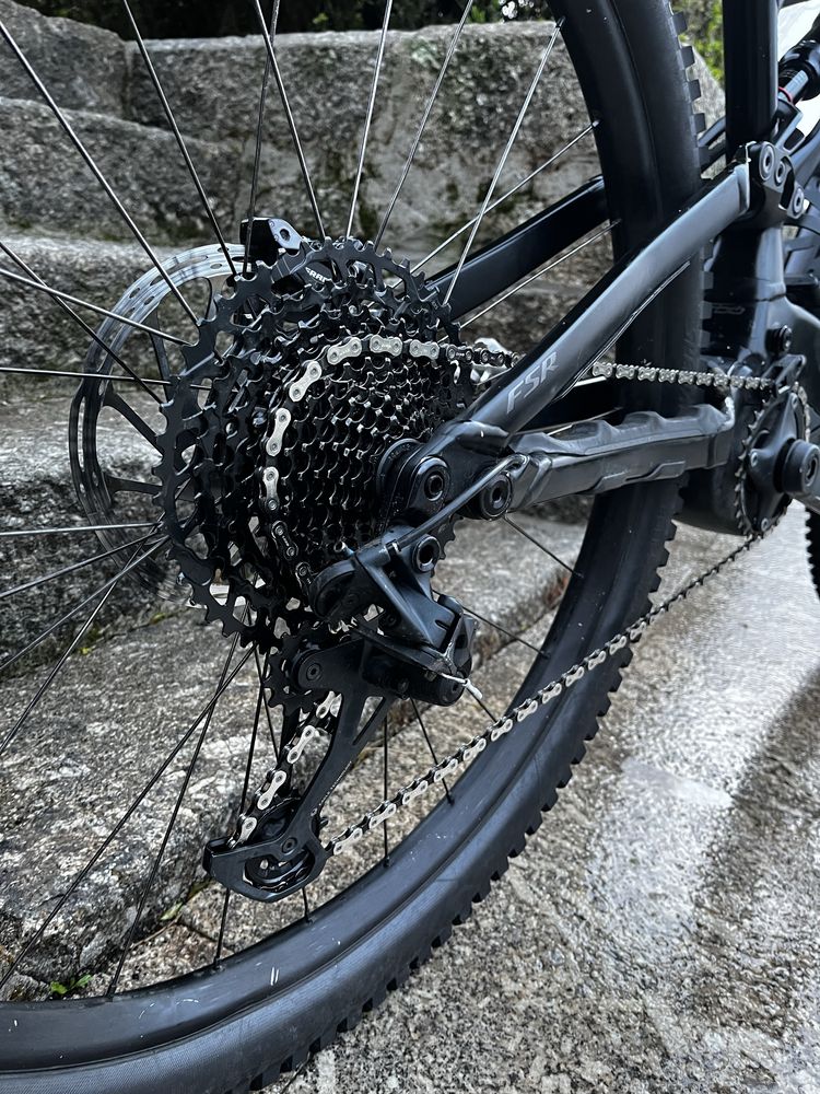 Specialized turbo levo