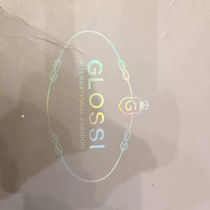 Продам туфли Glossi.(кожа)новые.