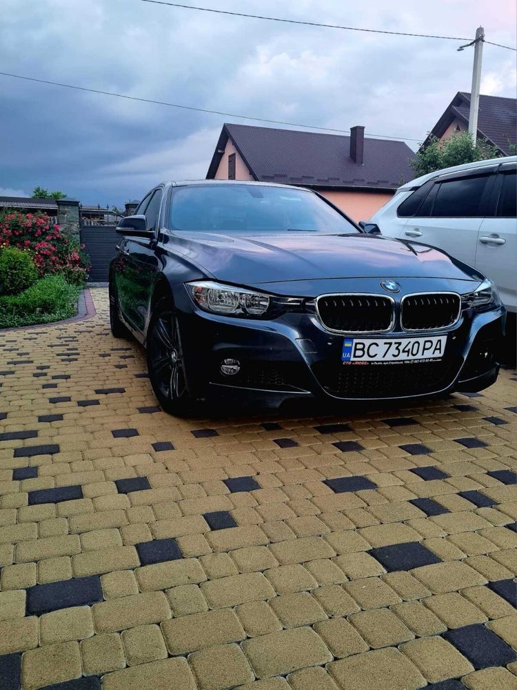 BMW 330 i x drive 2017