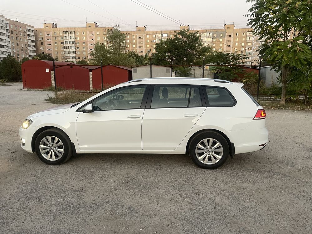 Volkswagen Golf 7 офіціал