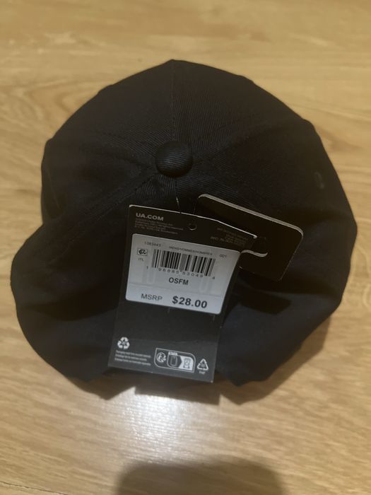 Кепка under armour