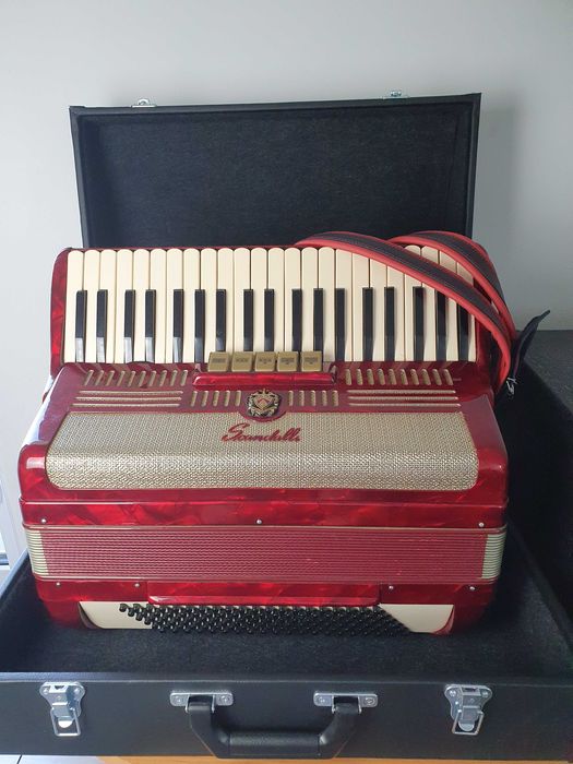 Akordeon Scandalli 120basow 4 chóry Musette