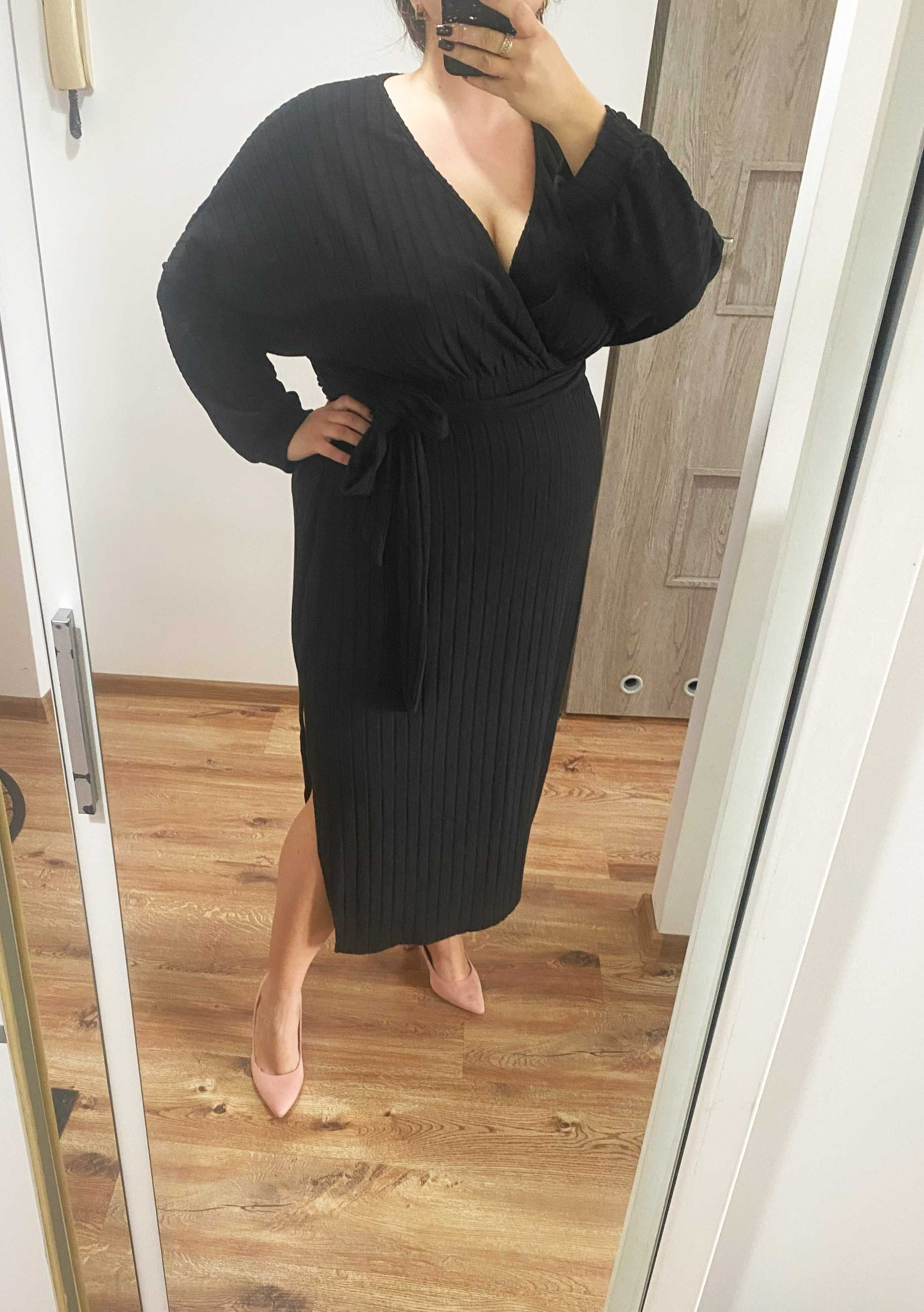 Sukienka sweterkowa plus size 48 4XL prążek z rozcięciem