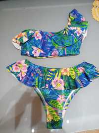 Bikini moda brasileira. Tamanho S/M forrado e com enchimento no peito