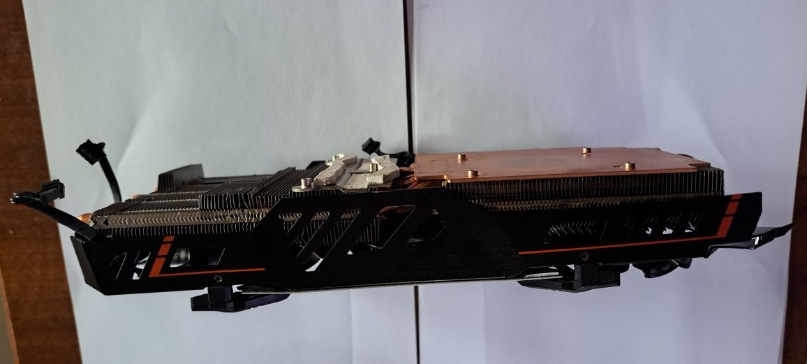 Chłodzenie gtx1080 Gigabyte Aorus RGB