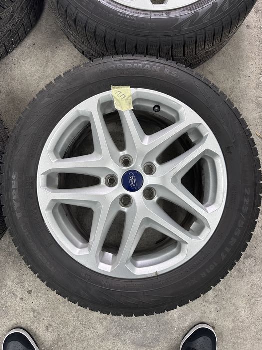 Коплект дисков 5/108/17 с зимней резиной 225/55/17и датчиками