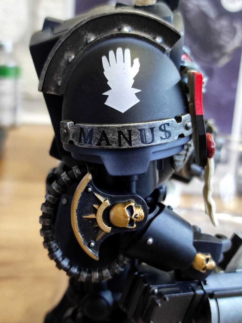 JoyToy Warhammer Кастомізований Термінатор Капітан Залізних Рук