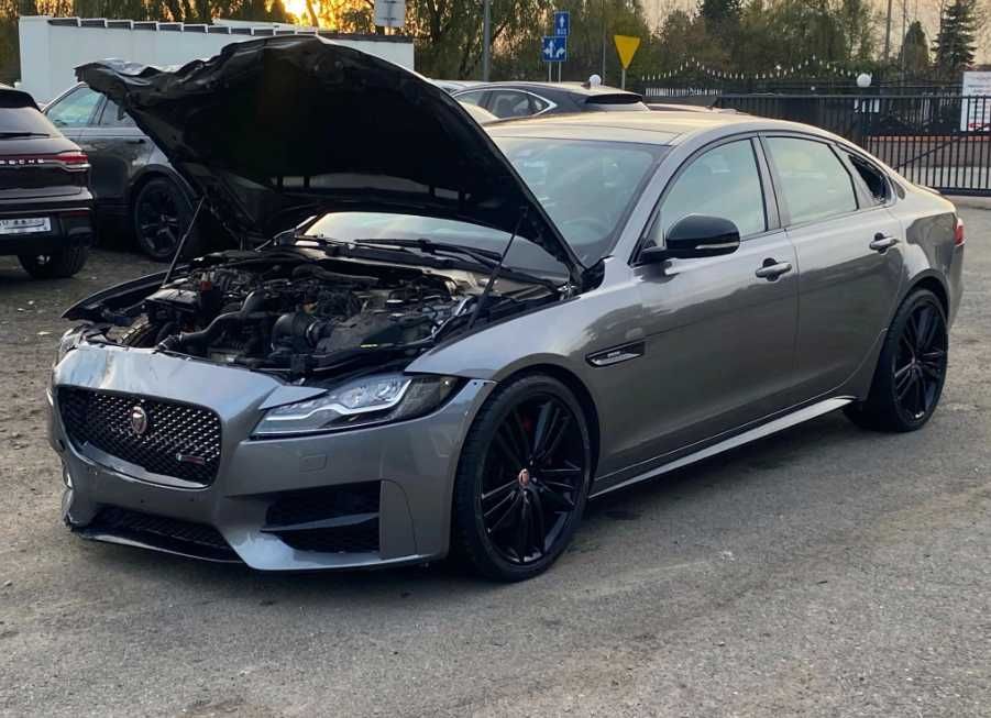 Двері Jaguar XF Розборка запчастини шрот Ягуар ХФ