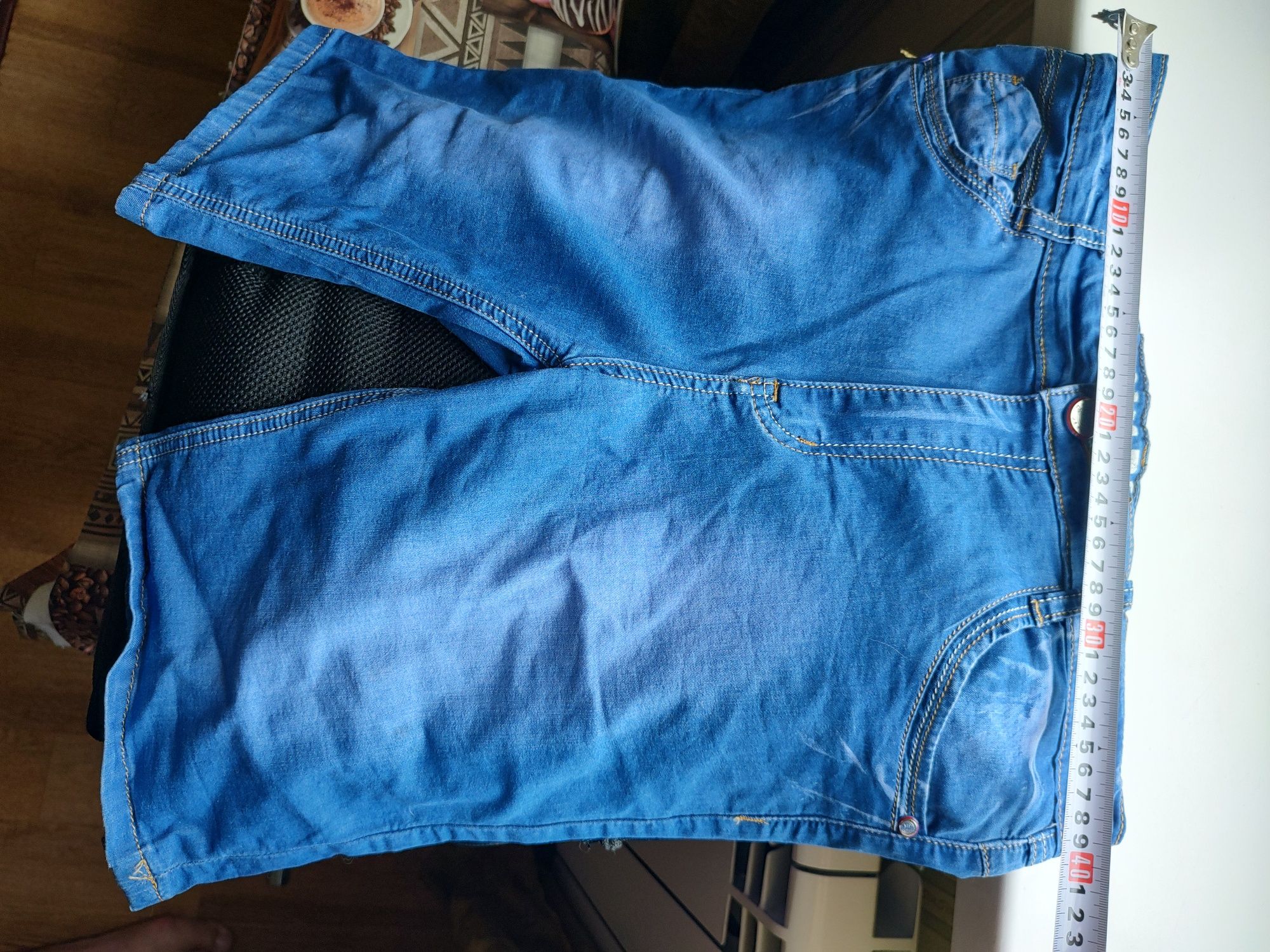 Продам шорты джинсовые, размер 30, Турция.