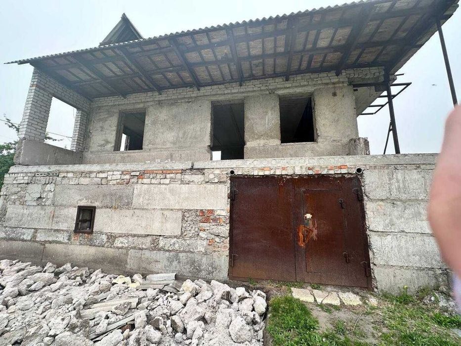 Будинок з земельною ділянкою 25 соток, біля Камянського, ТОРГ!