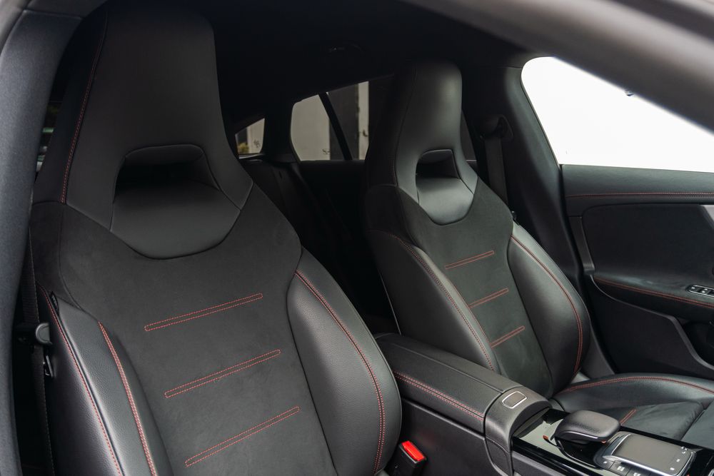 Mercedes-Benz CLA 180 Shooting Brake 7G-DCT AMG Line (financiamento)