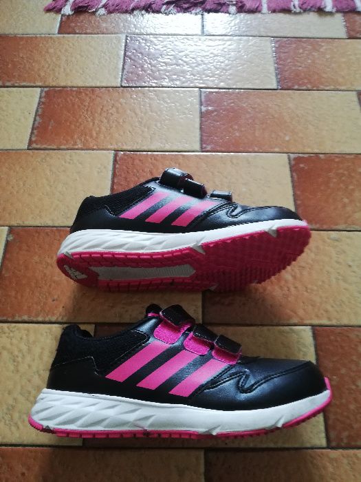 sapatinhas de crianca adidas