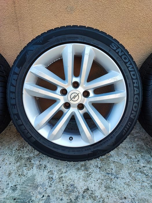 Koła 17 cali felgi 5 x 110 Opel Vectra Singum Opony Zimowe 215 x 50