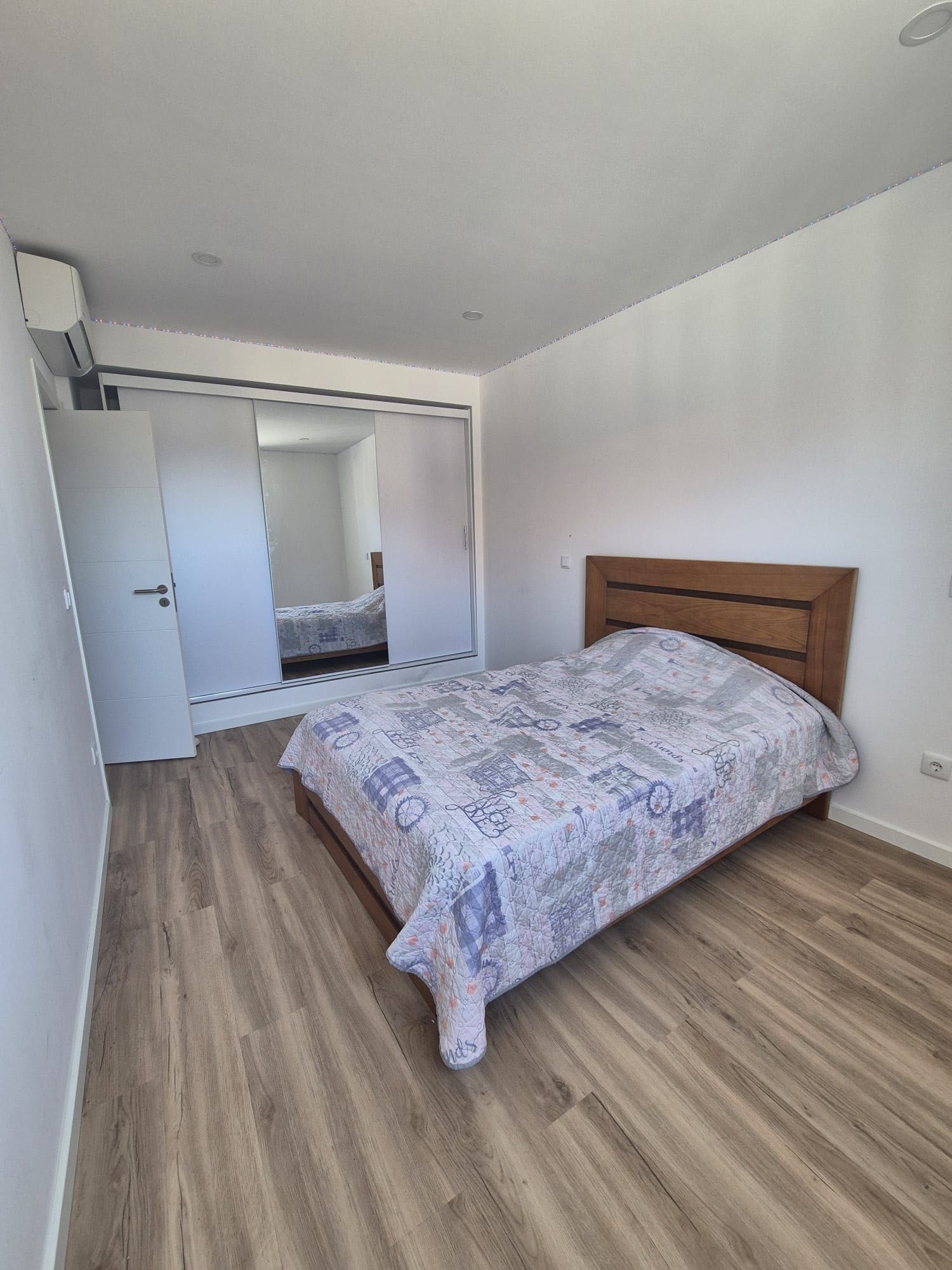 3 quartos c/ quintal para raparigas estudantes/prof., Aveiro-Esgueira