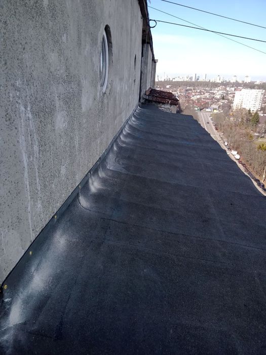 Гідроізоляція даху / Ремонт рубероїду — гаражі, балкони, склади