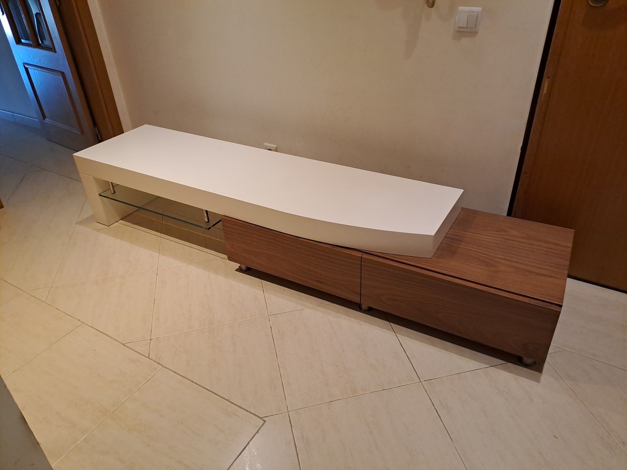 Movel de televisão
