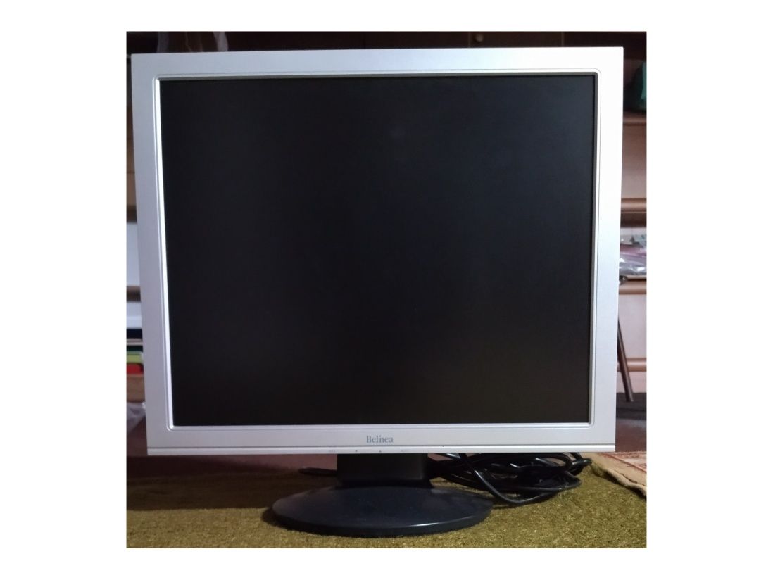 Monitor BELINEA ekran do komputera złącze VGA 19" cali